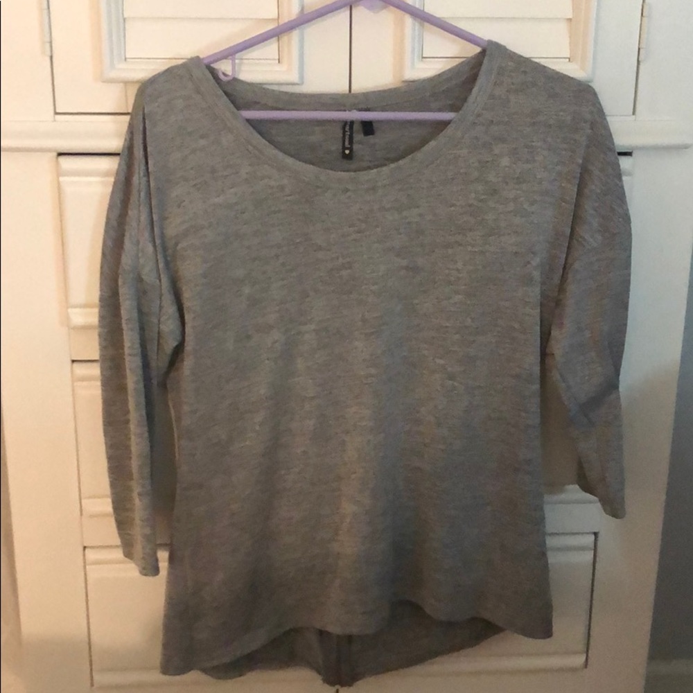 Soft Grey Quarter Sleeve Top with Zipper